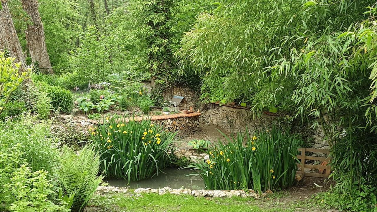 Le Clos Du Buisson Saint-Julien-de-la-Liegue Buitenkant foto