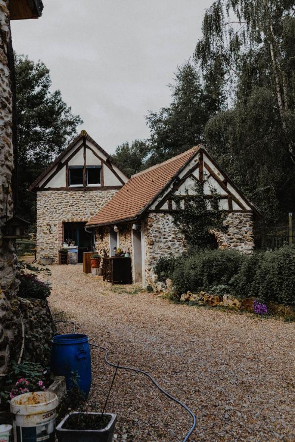 Le Clos Du Buisson Saint-Julien-de-la-Liegue Buitenkant foto